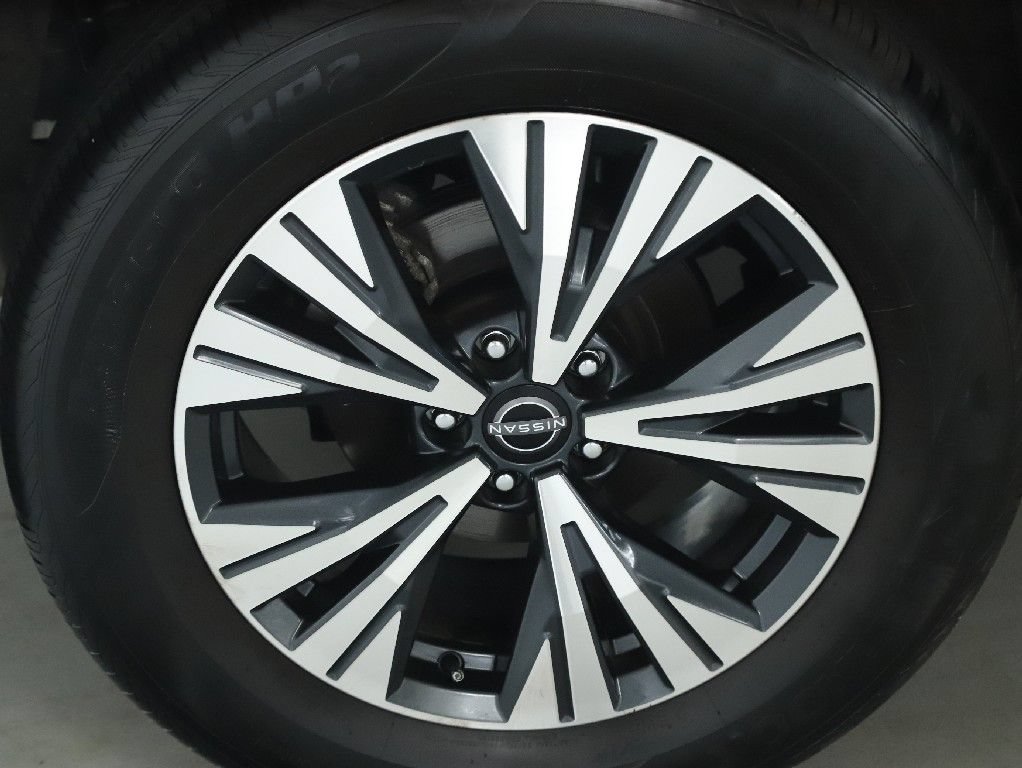 Certified 2023 Nissan Rogue SV w/ SV Premium B Package AWD/4WD image 12