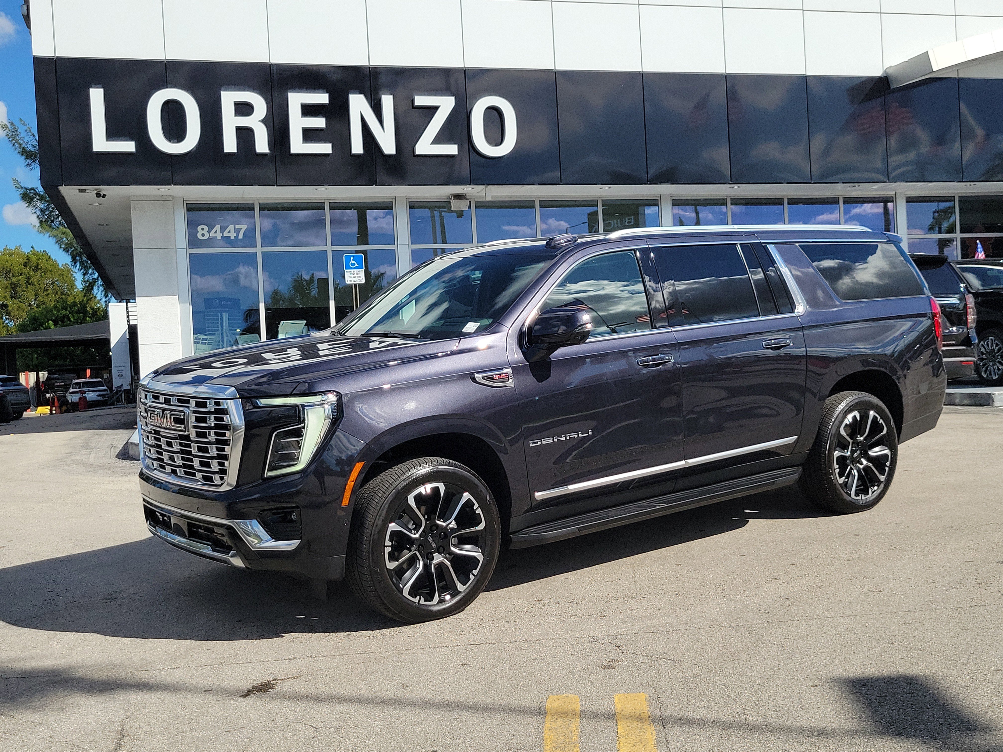 Used 2025 GMC Yukon XL Denali w/ LPO, Floor Liner Package