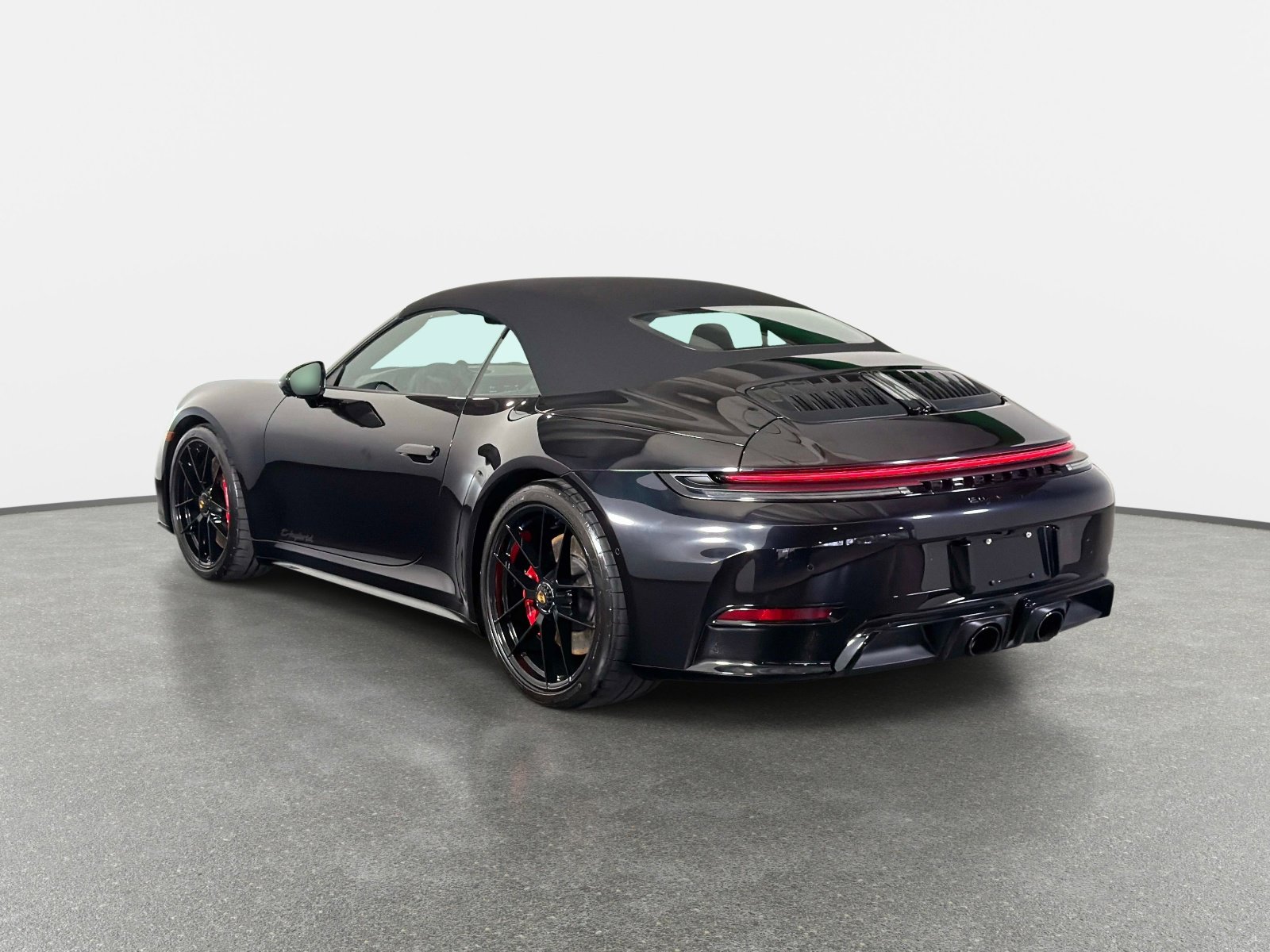 Used 2026 Porsche 911 Carrera 4 GTS AWD/4WD image 5