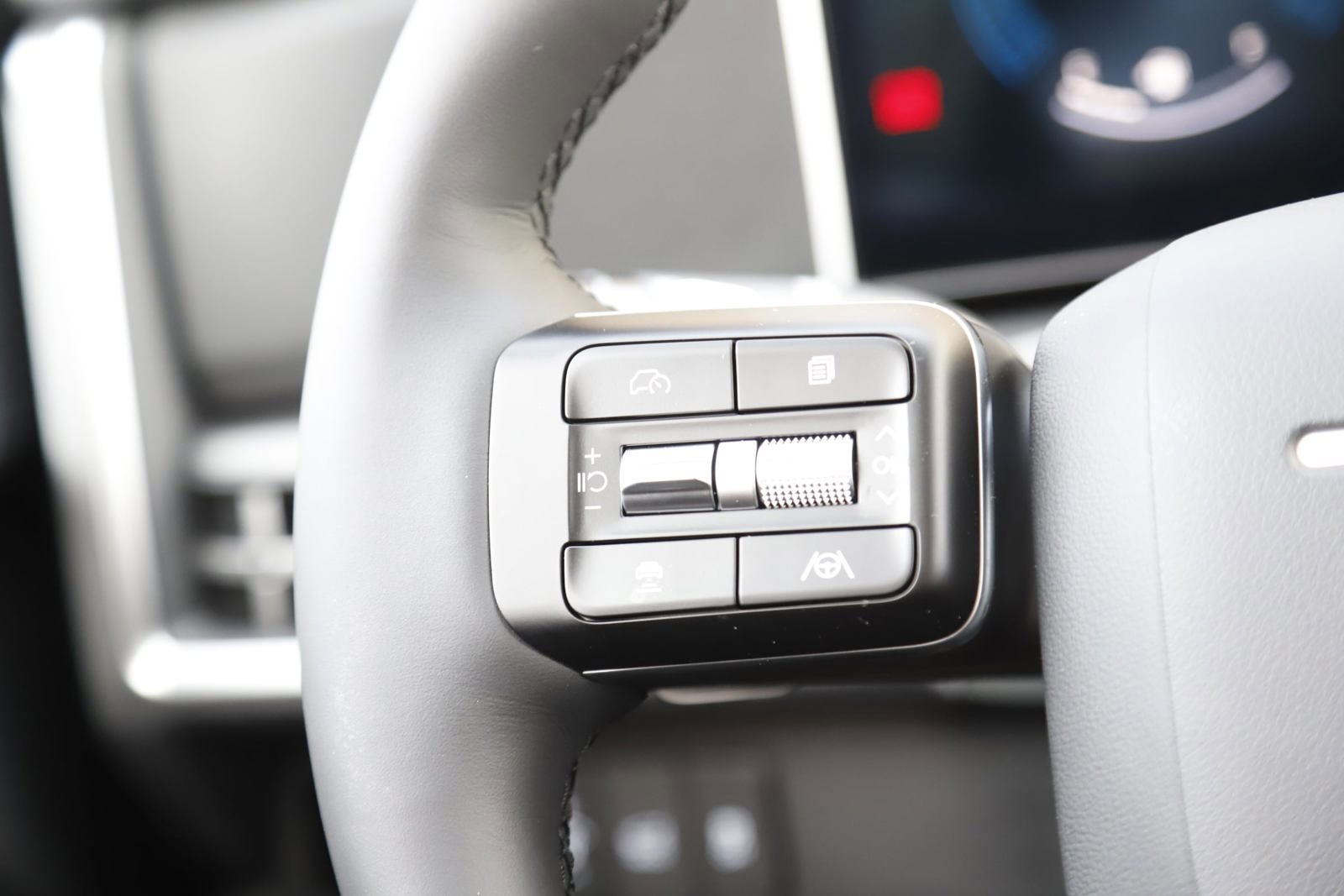 New 2026 Hyundai Santa Fe SE AWD/4WD image 18
