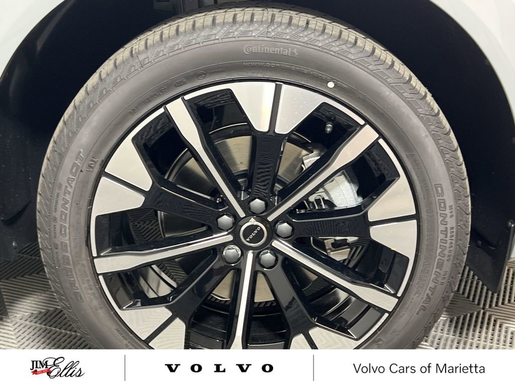 New 2026 Volvo XC60 B5 Plus w/ Protection Package Premier image 17