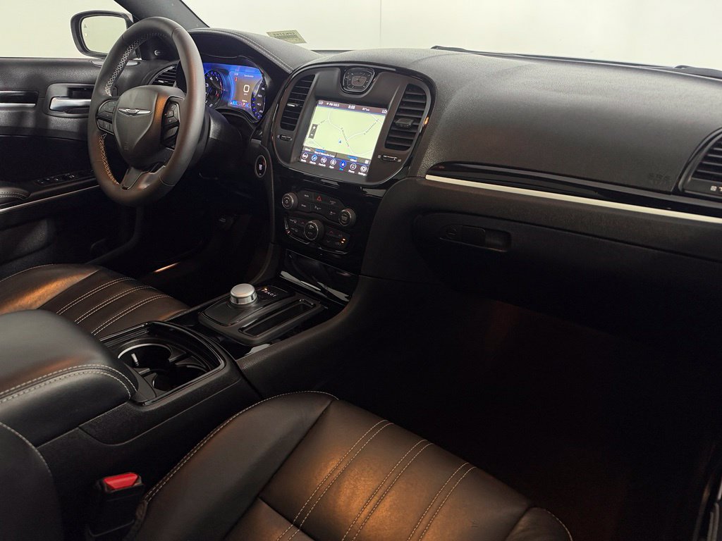 Certified 2022 Chrysler 300 S RWD image 14