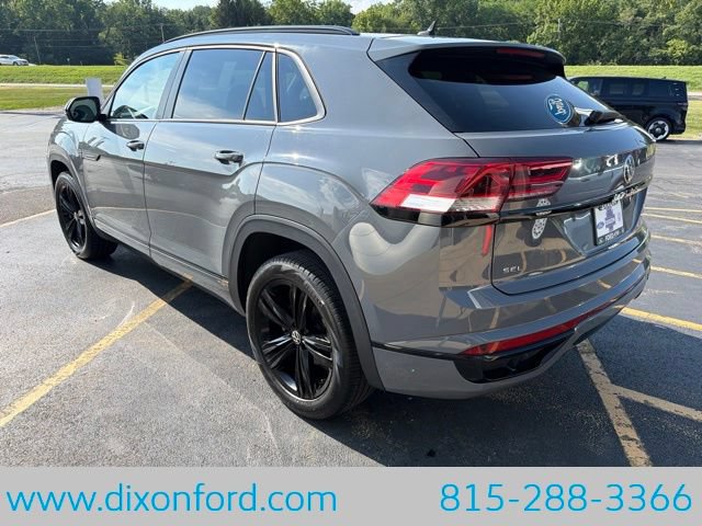 Used 2023 Volkswagen Atlas Cross Sport SEL R-Line AWD/4WD image 6