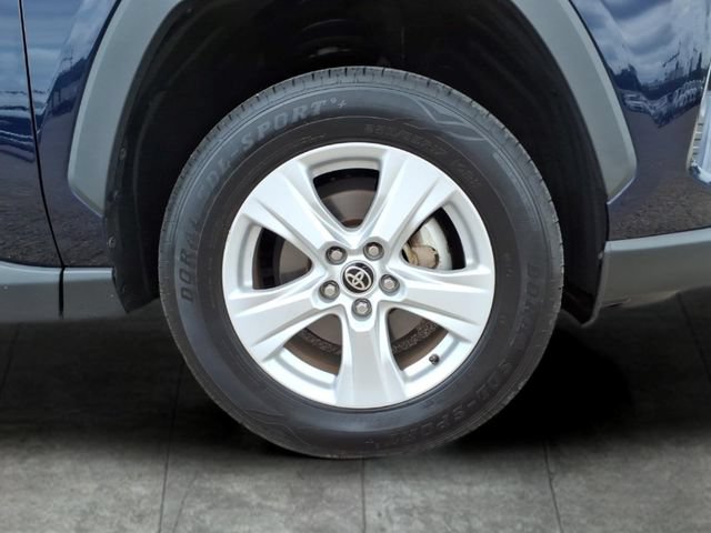 Used 2021 Toyota RAV4 XLE AWD/4WD image 9