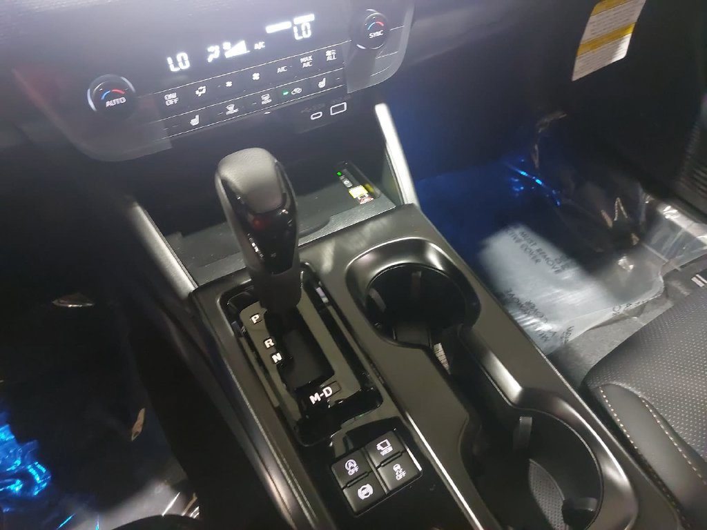New 2026 Subaru Outback Limited XT AWD/4WD image 25