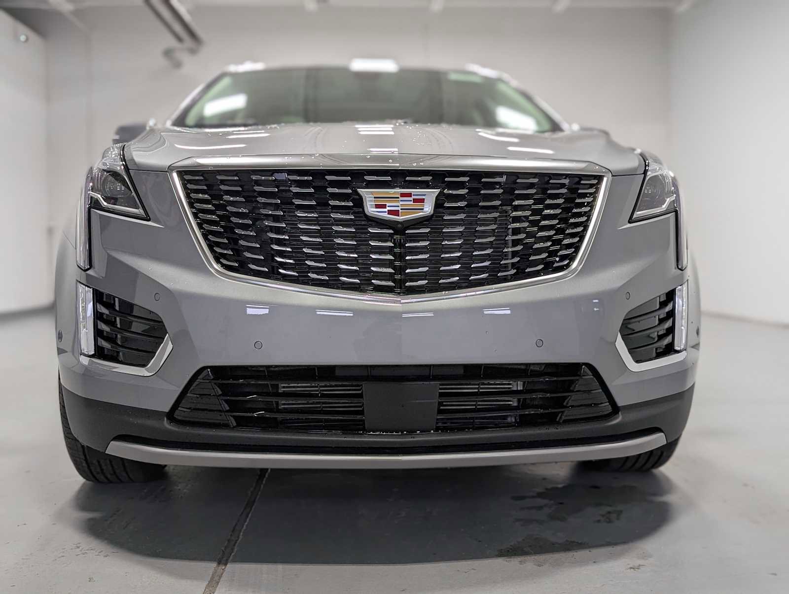 New 2026 Cadillac XT5 Premium Luxury w/ Driver Assist Package AWD/4WD image 2