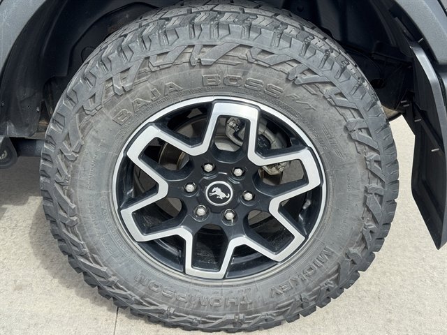 Used 2022 Ford Bronco Black Diamond image 8