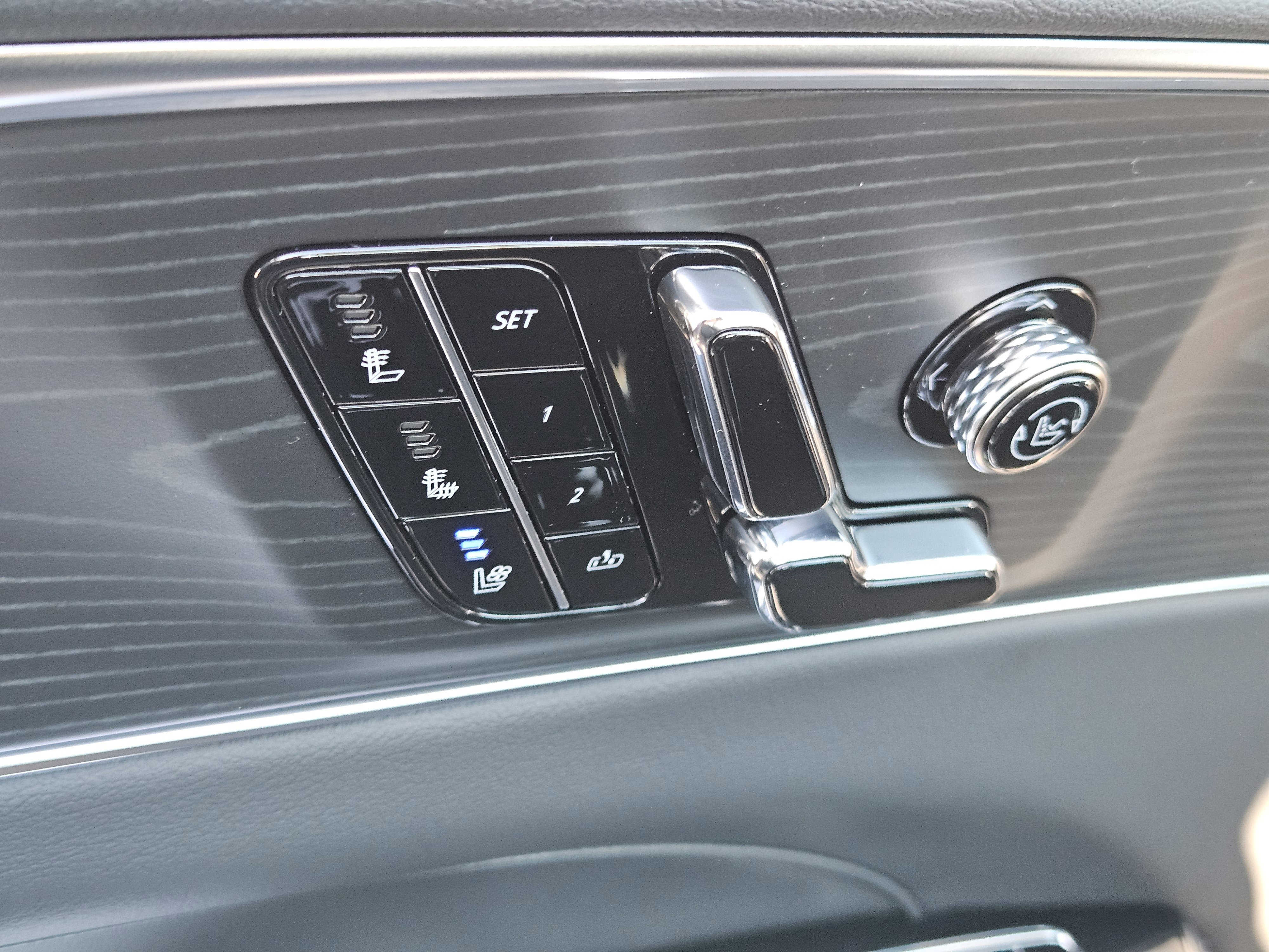 New 2026 Cadillac Lyriq V image 20