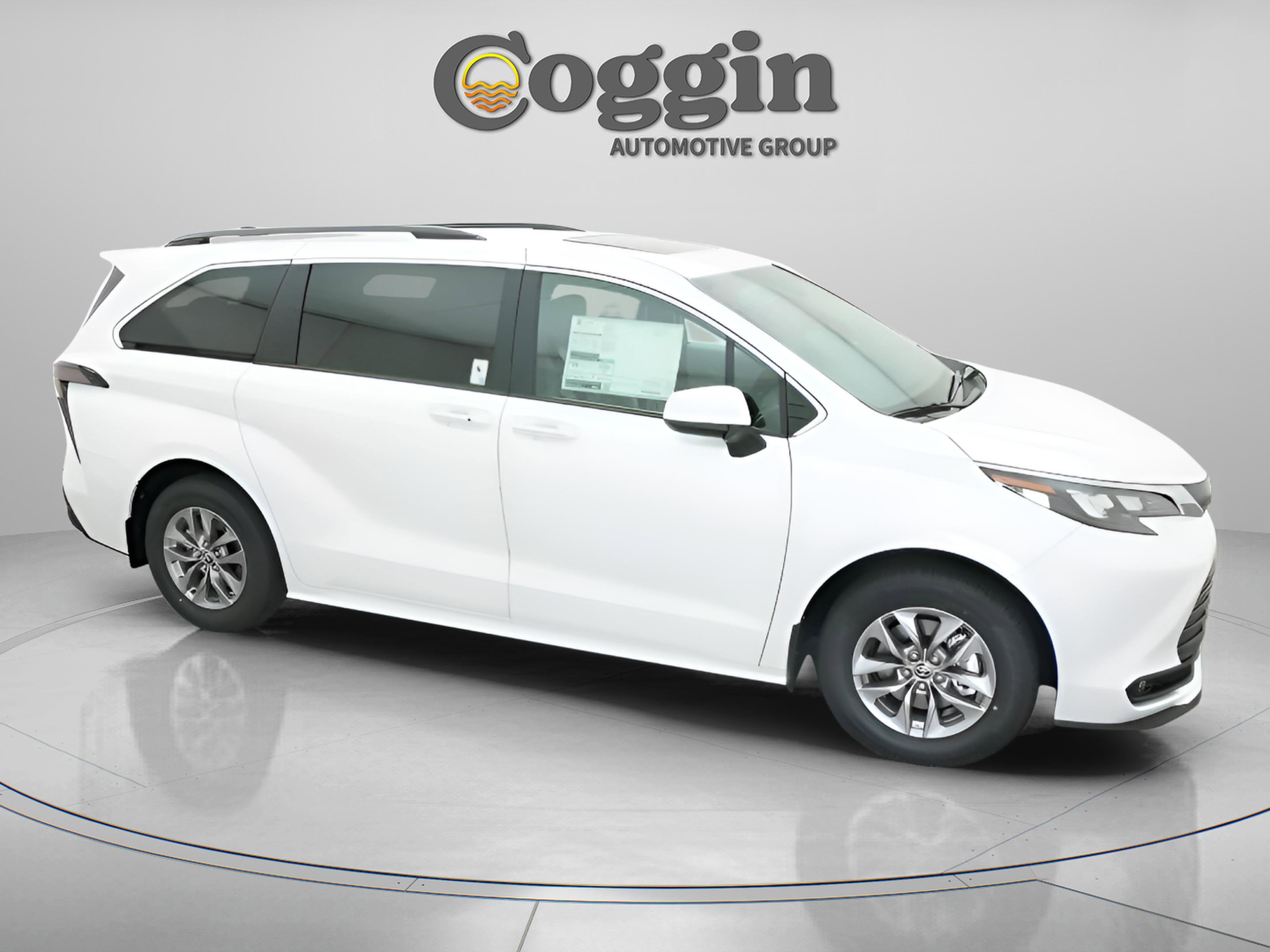 New 2026 Toyota Sienna XLE FWD image 24