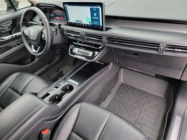 Certified 2024 Lincoln Corsair AWD w/ Equipment Group 101A image 25