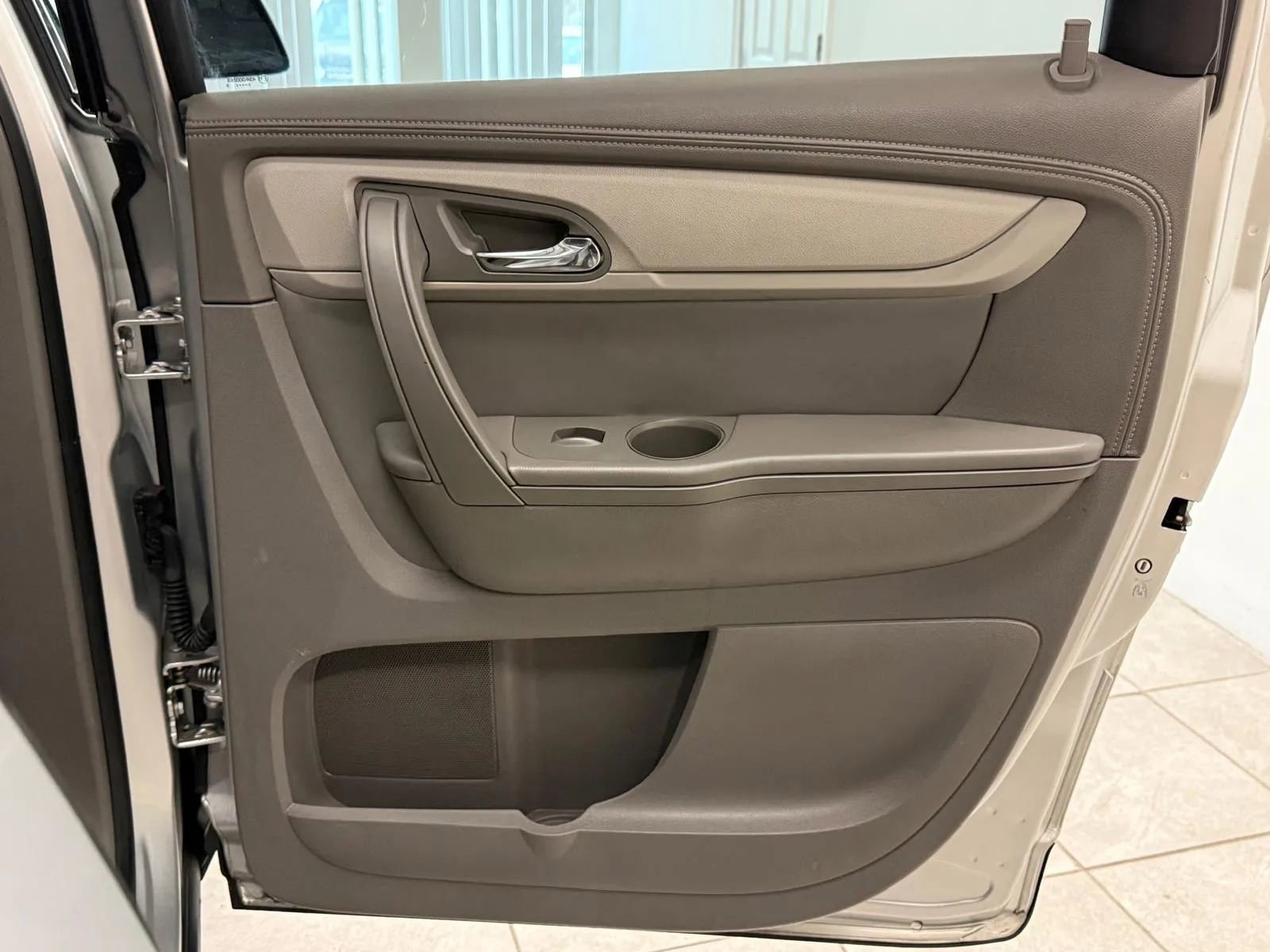 Used 2013 Chevrolet Traverse LS image 13