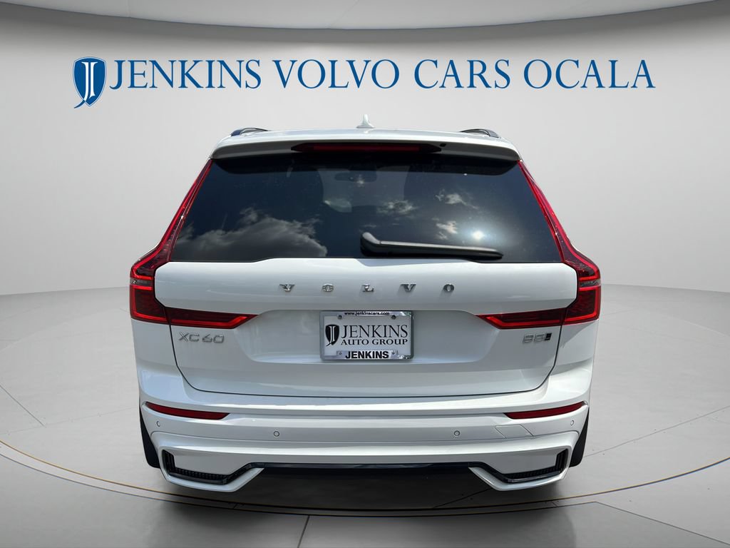 Certified 2026 Volvo XC60 B5 Core w/ Climate Package PRO AWD/4WD image 4