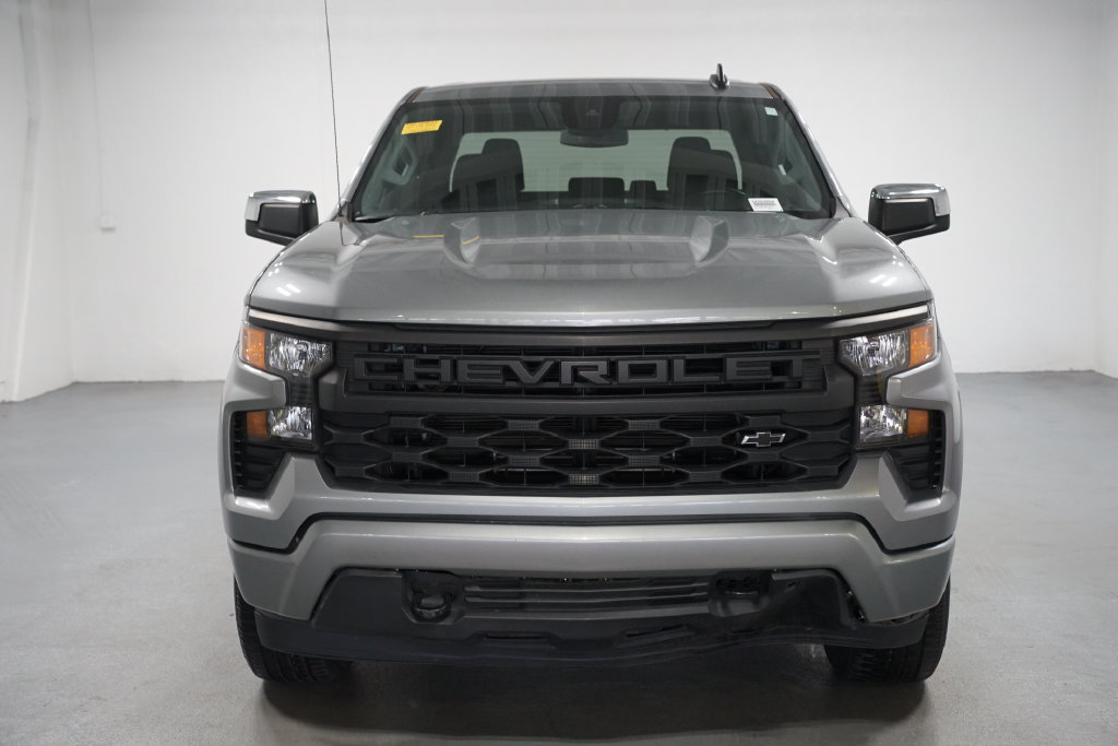 Used 2024 Chevrolet Silverado 1500 Custom w/ Turbomax Blackout Package RWD image 2