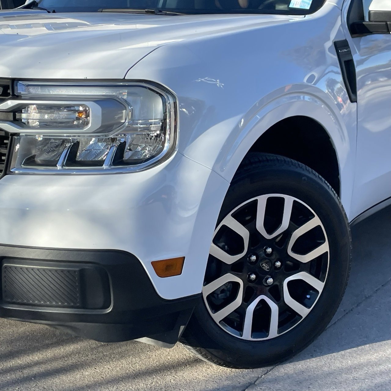 Used 2022 Ford Maverick Lariat w/ Lariat Luxury Package image 9