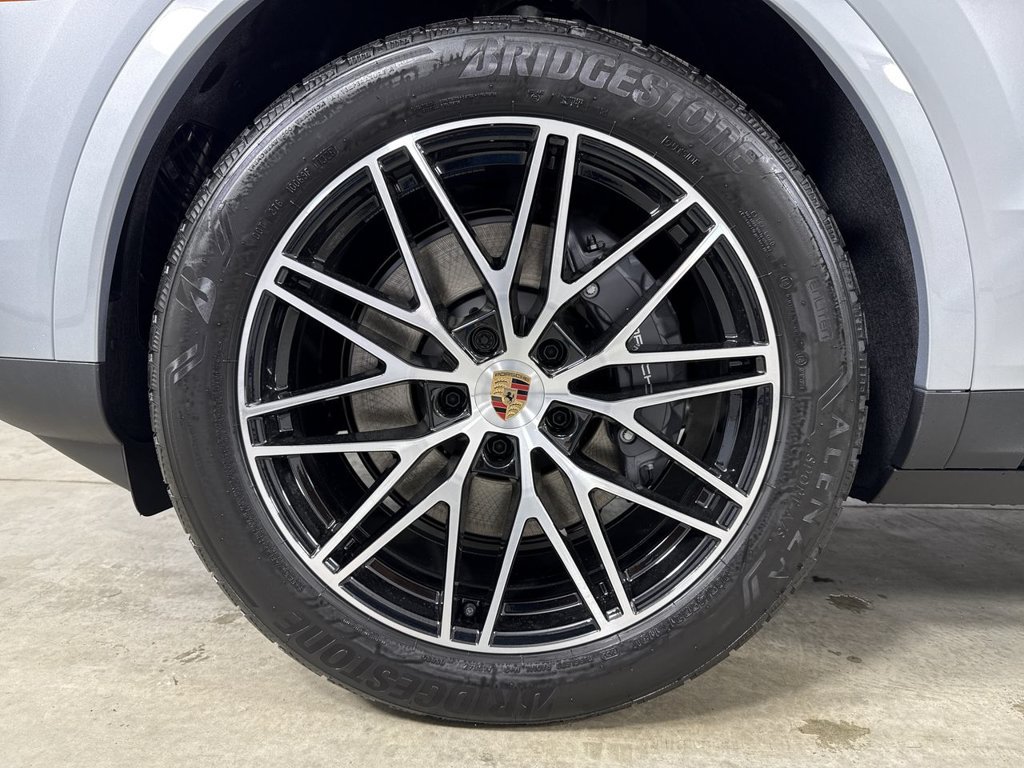 New 2026 Porsche Cayenne AWD/4WD image 13