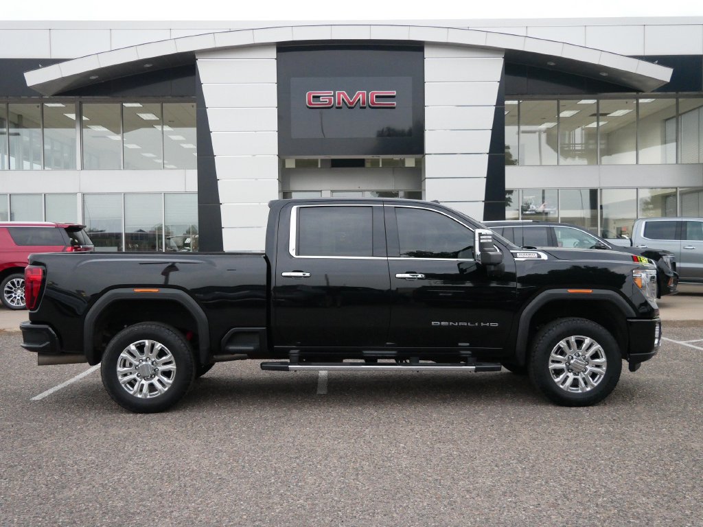 Used 2023 GMC Sierra 3500 Denali AWD/4WD image 2