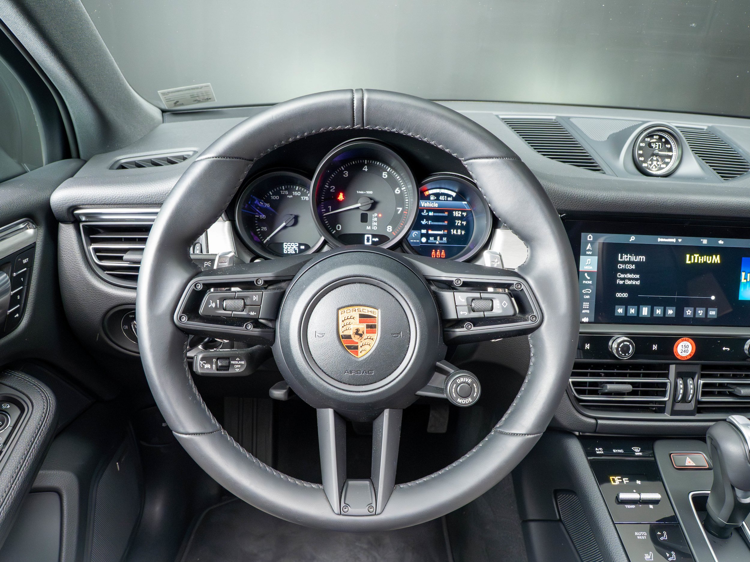 Certified 2026 Porsche Macan AWD/4WD image 22