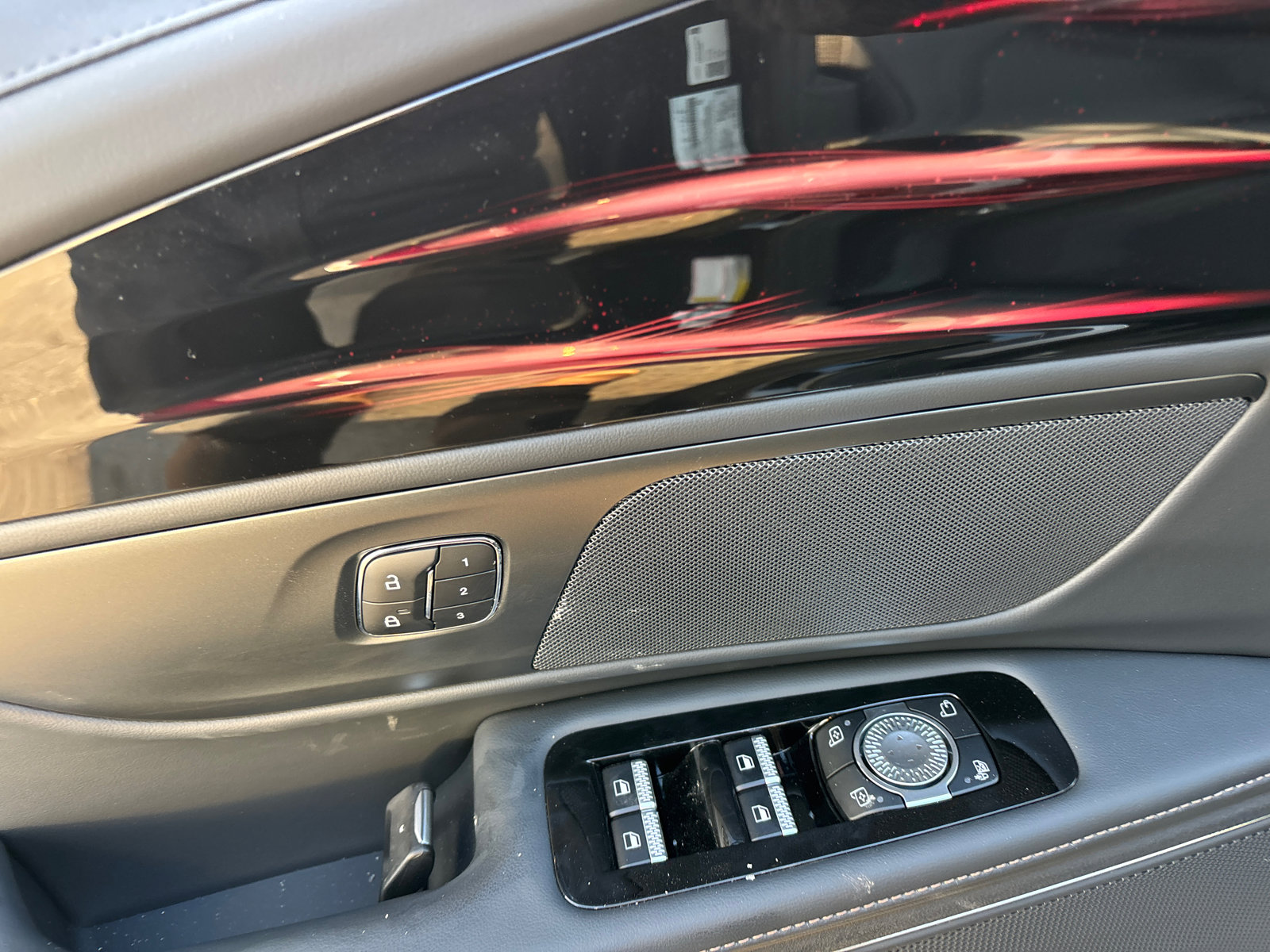 New 2026 Lincoln Nautilus Premier AWD/4WD image 12