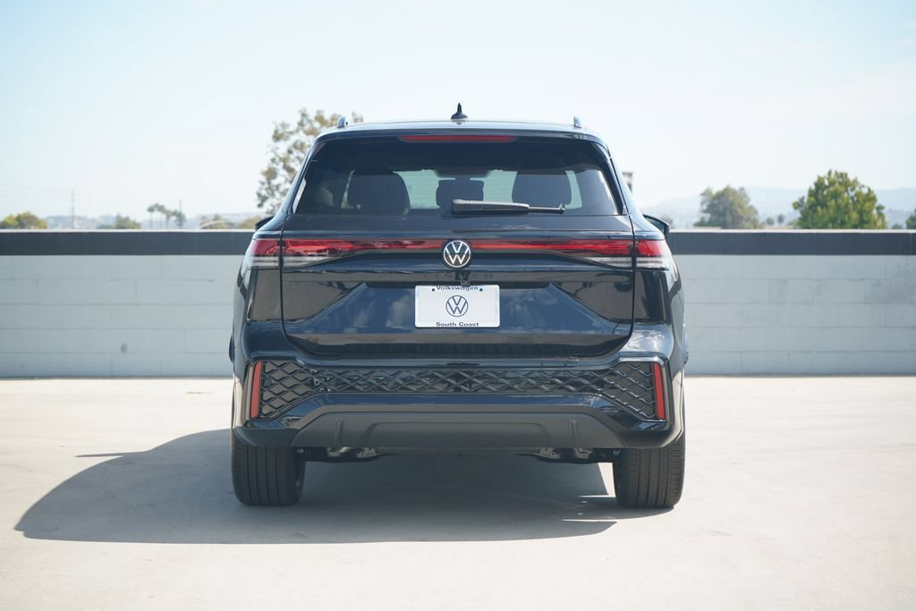 New 2026 Volkswagen Tiguan SE R-Line FWD image 4