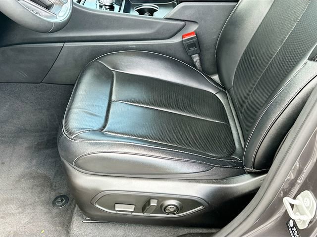 Used 2024 Jeep Grand Cherokee L Limited w/ Luxury Tech Group II image 19