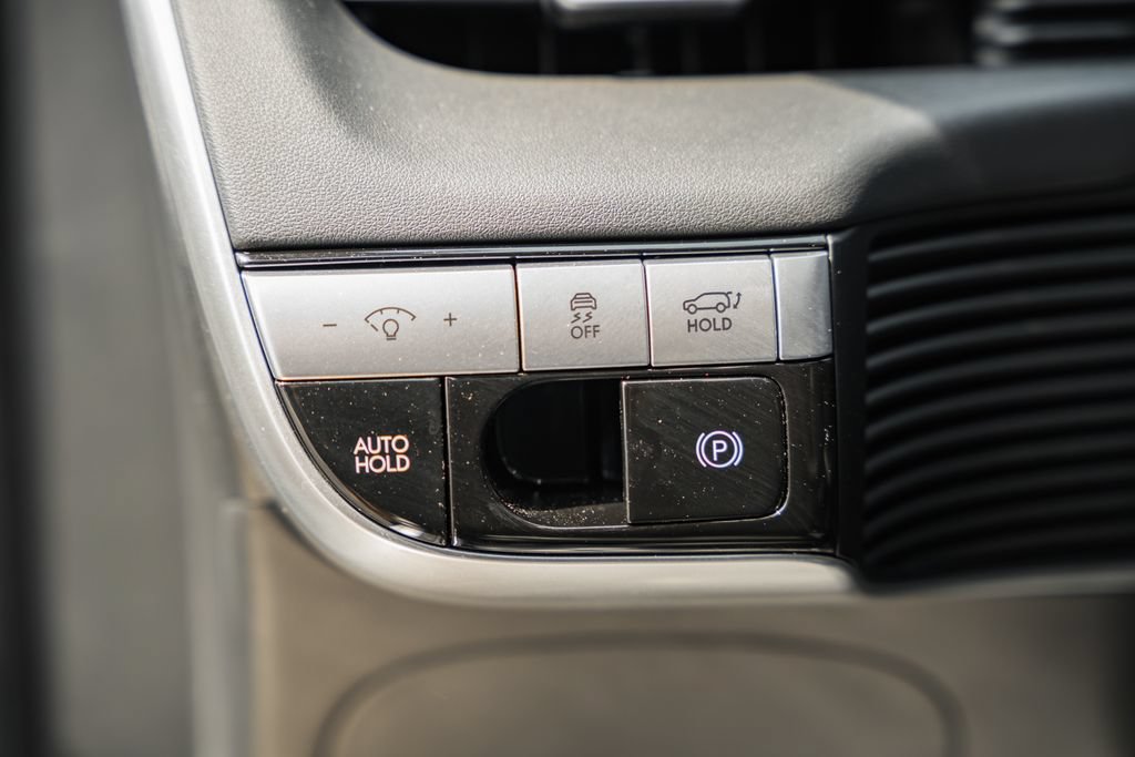 Used 2024 Hyundai Ioniq 5 Limited AWD/4WD image 42
