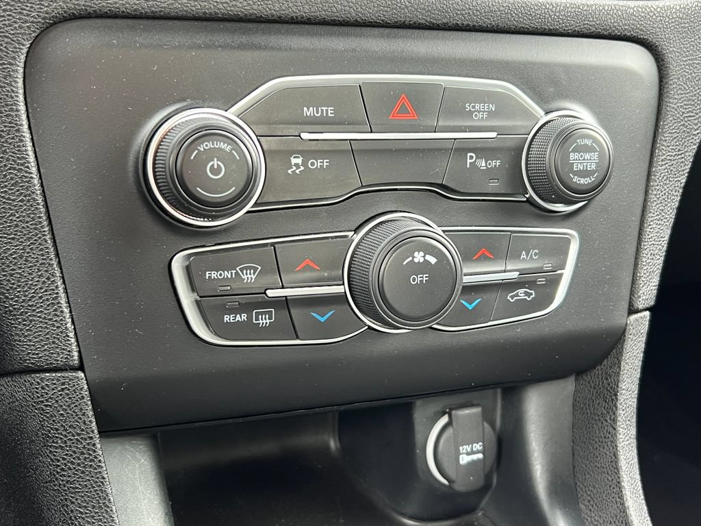 Used 2023 Dodge Charger SXT RWD image 26