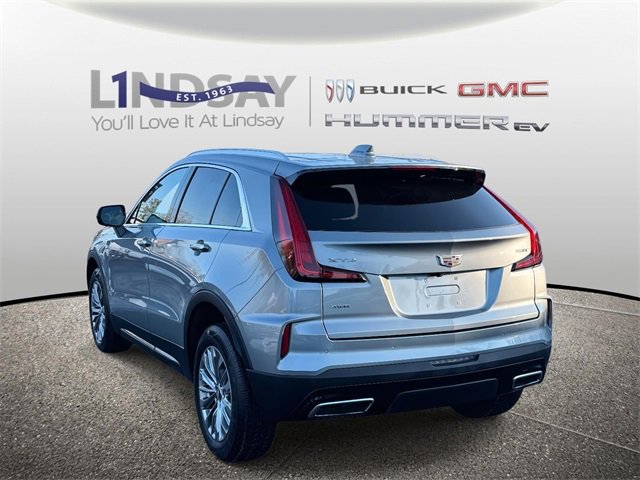 Used 2024 Cadillac XT4 Premium Luxury image 4