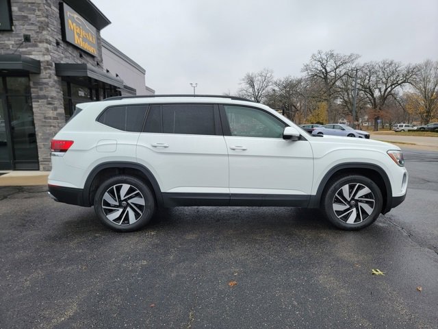 Used 2025 Volkswagen Atlas SE image 8