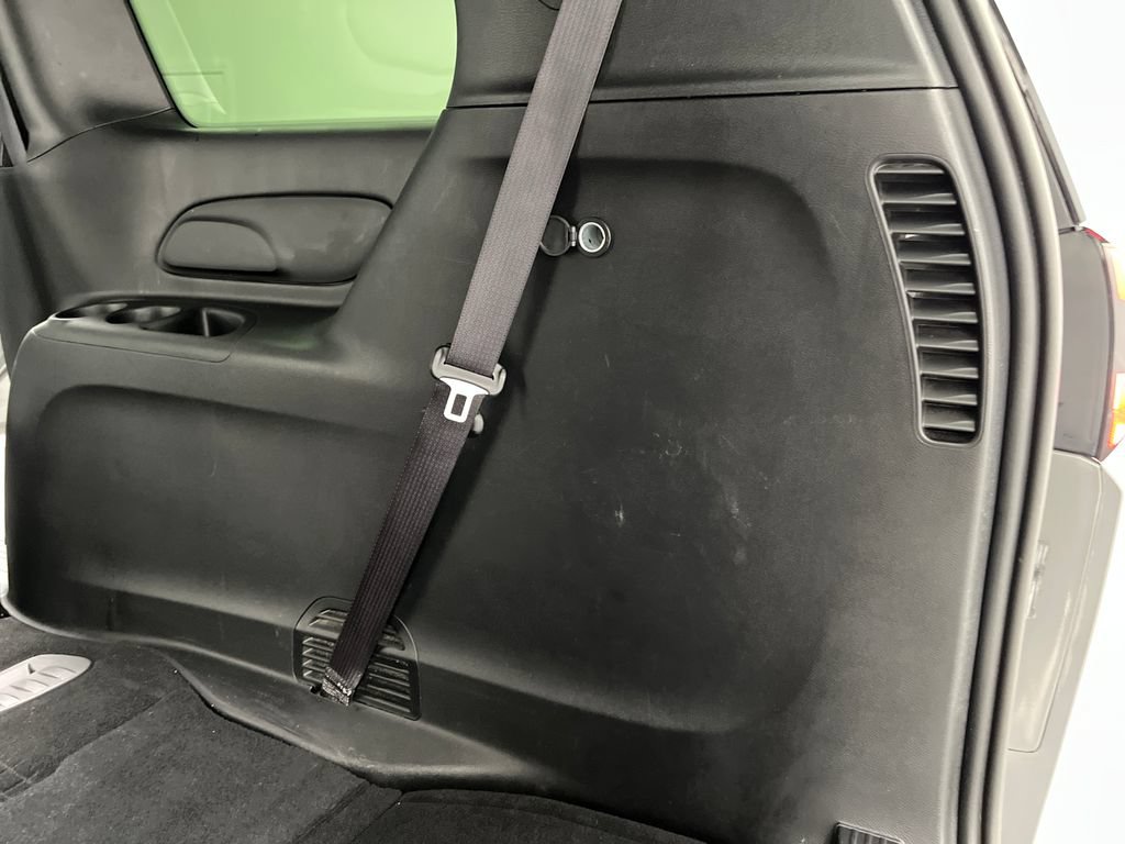 Used 2025 Chrysler Pacifica Select FWD image 46