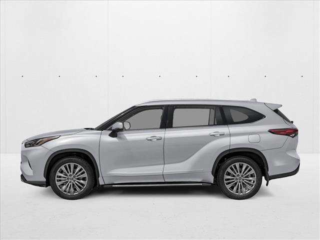 New 2025 Toyota Highlander Platinum image 3