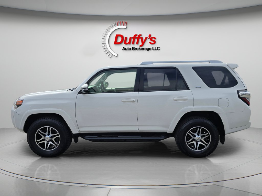 Used 2018 Toyota 4Runner SR5 Premium AWD/4WD image 17
