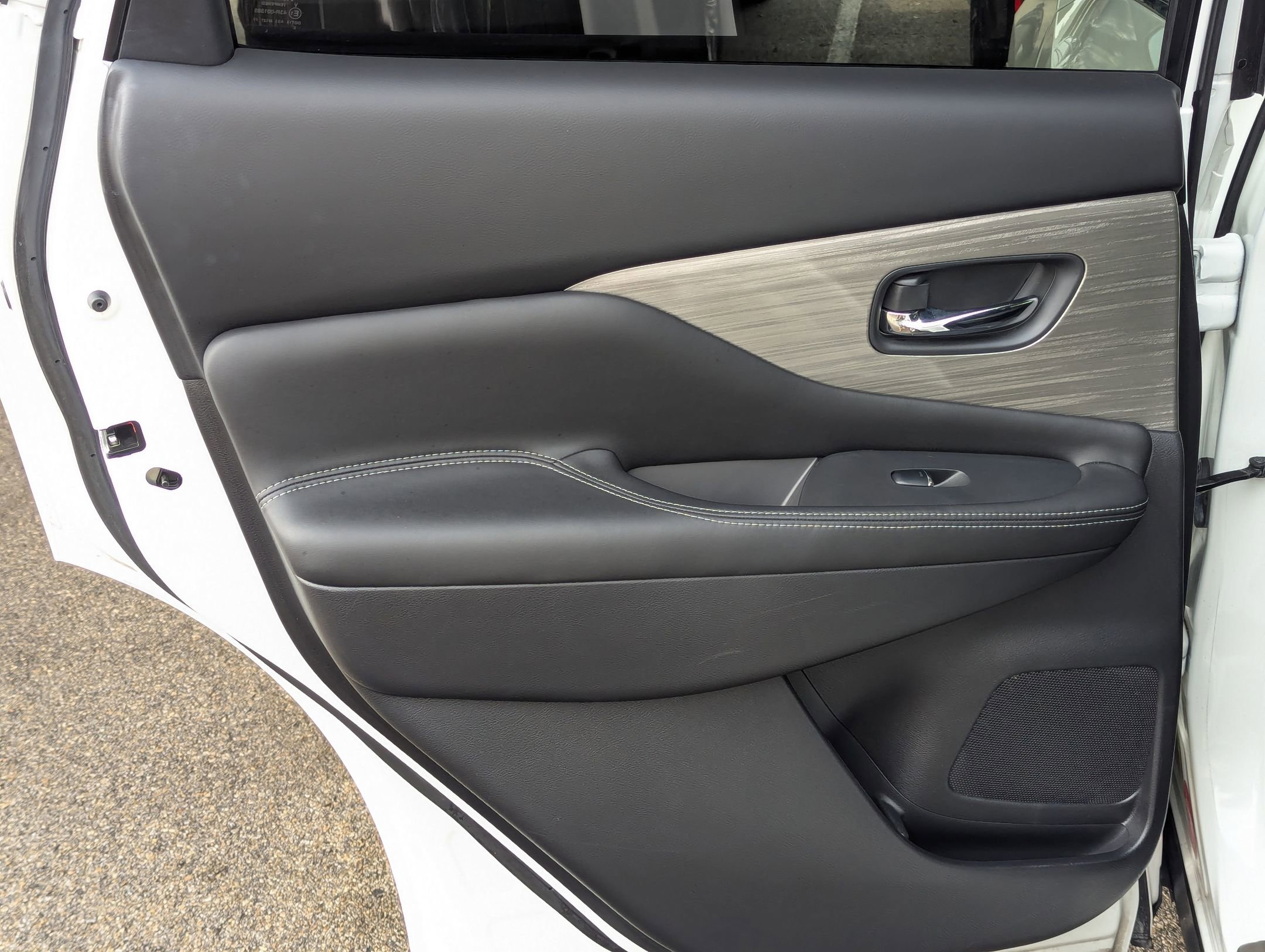 Used 2017 Nissan Murano Platinum w/ Platinum Technology Package image 16