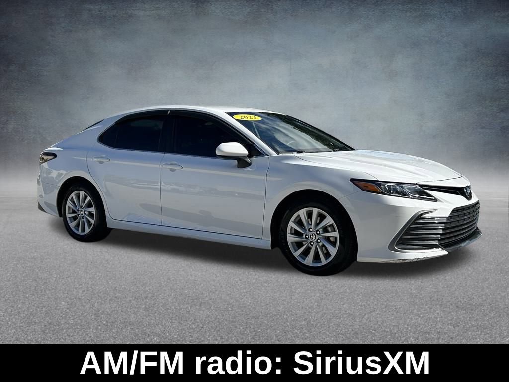 Used 2023 Toyota Camry LE image 4