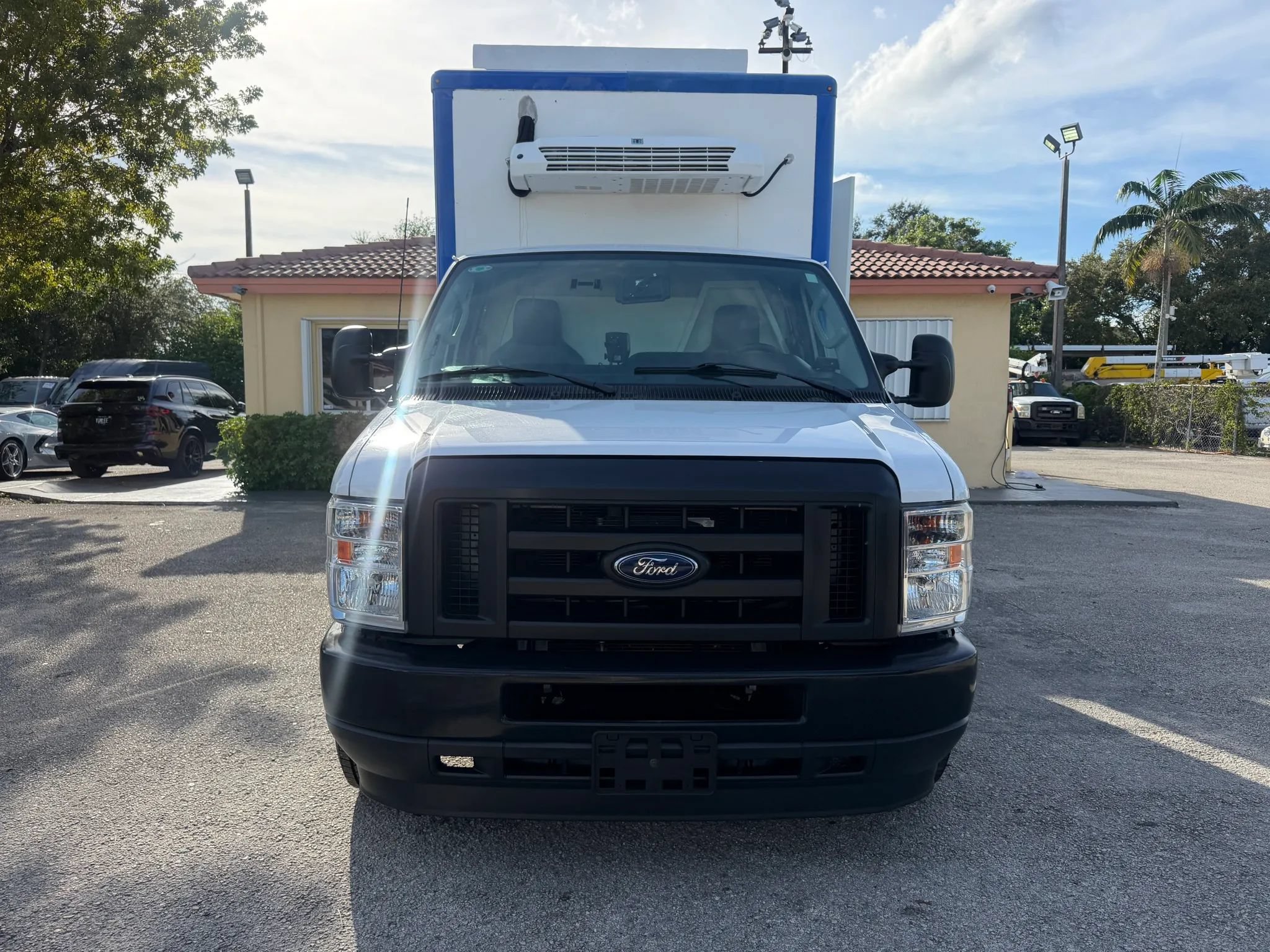 Used 2023 Ford E-350 and Econoline 350 Super Duty w/ Power Windows & Locks Group RWD image 9