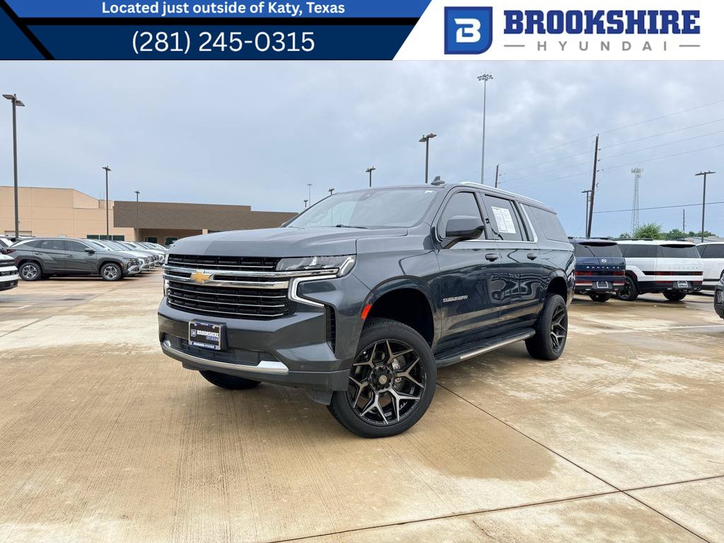 Used 2022 Chevrolet Suburban LT RWD image 1