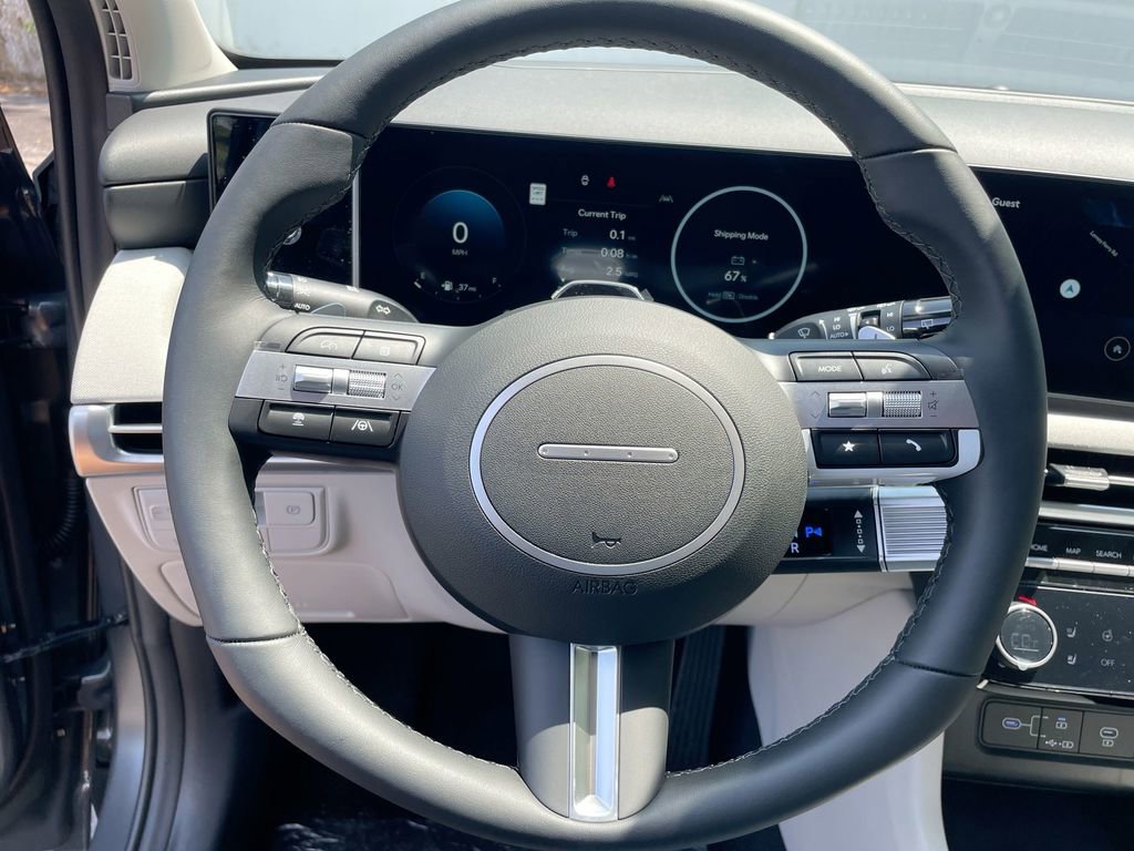 New 2025 Hyundai Tucson Limited image 38