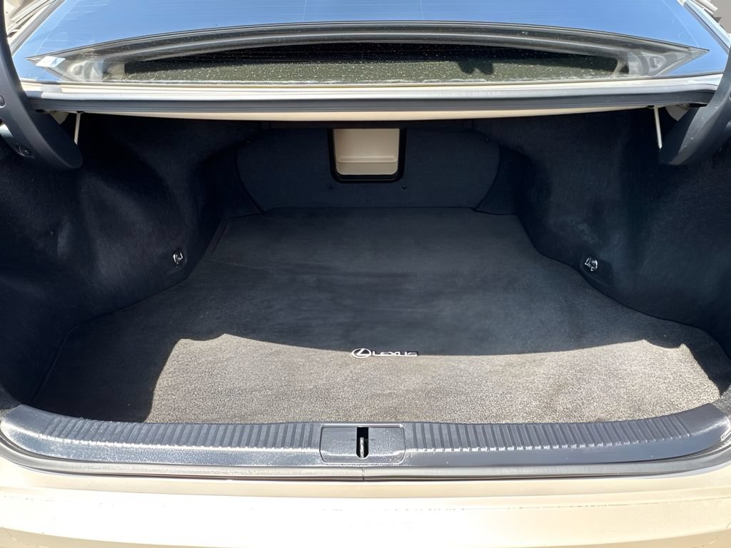 Used 2014 Lexus ES 350 w/ Luxury Package FWD image 30