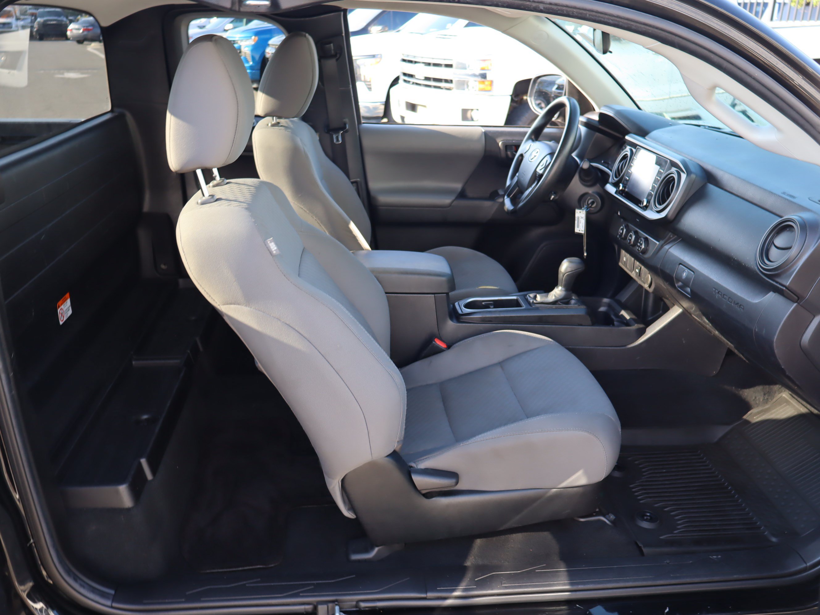 Used 2022 Toyota Tacoma SR RWD image 37