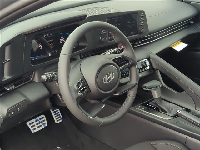 New 2025 Hyundai Elantra Sport image 3