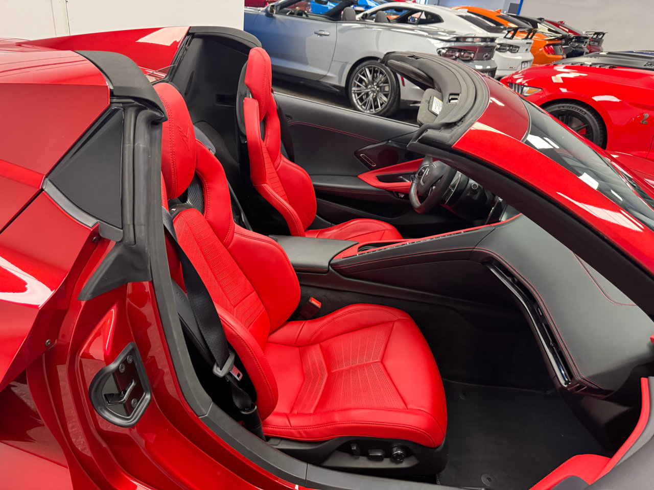 Used 2024 Chevrolet Corvette Stingray Preferred Conv w/ Stealth Interior Trim Package image 19