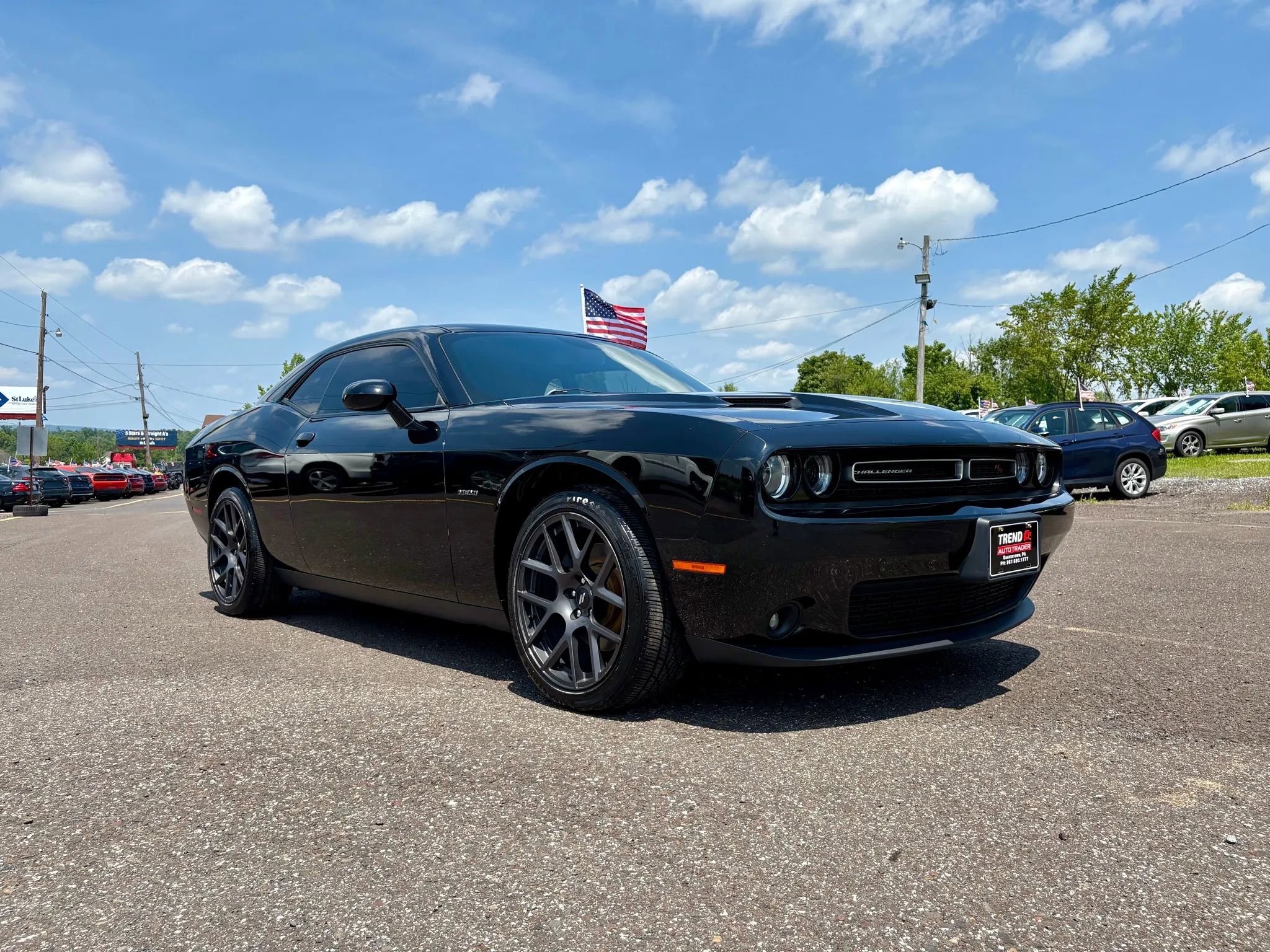 Used 2018 Dodge Challenger R/T w/ Sound Group RWD image 7