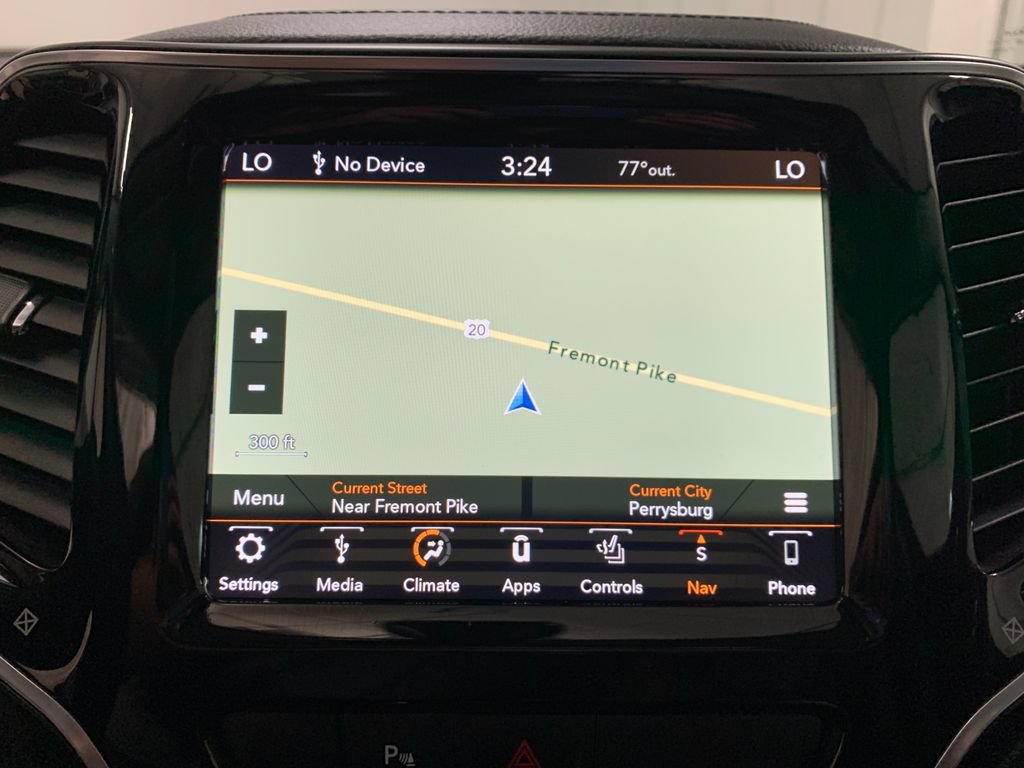 Used 2019 Jeep Cherokee Limited AWD/4WD image 10