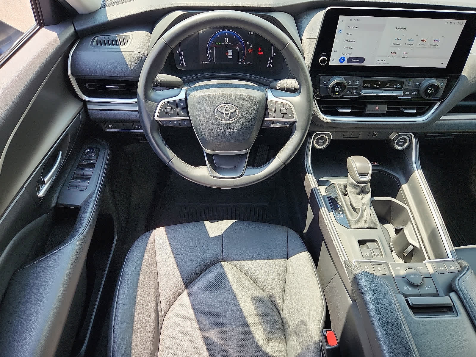 Certified 2024 Toyota Grand Highlander XLE image 13