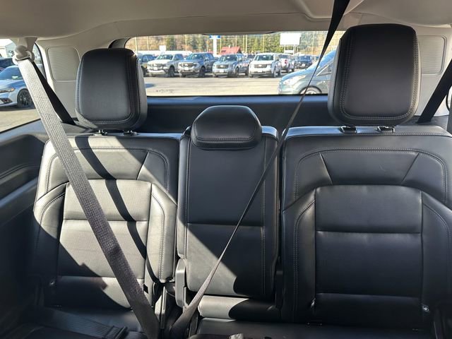 Used 2025 Lincoln Navigator L Reserve AWD/4WD image 13