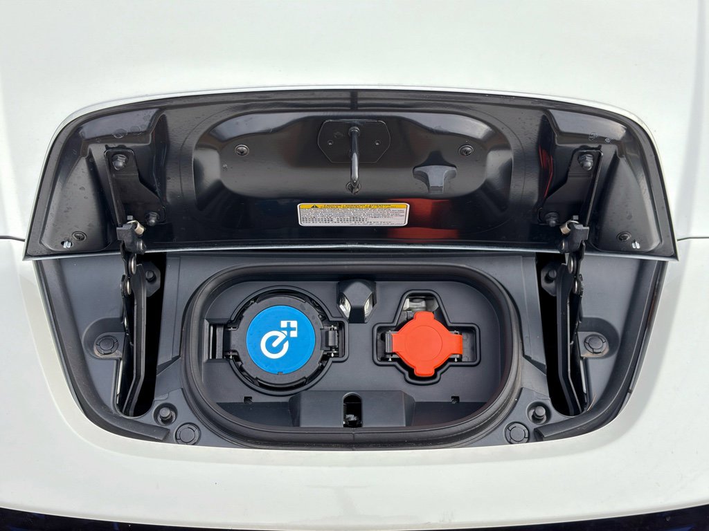 Used 2020 Nissan Leaf SV Plus image 5