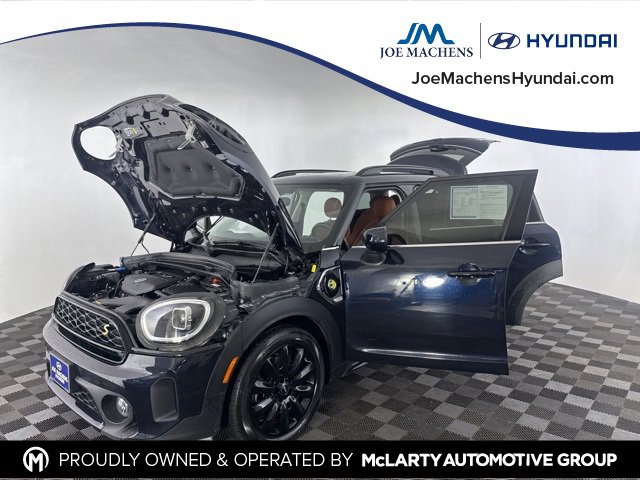 Used 2023 MINI Cooper Countryman SE w/ Storage Package image 12