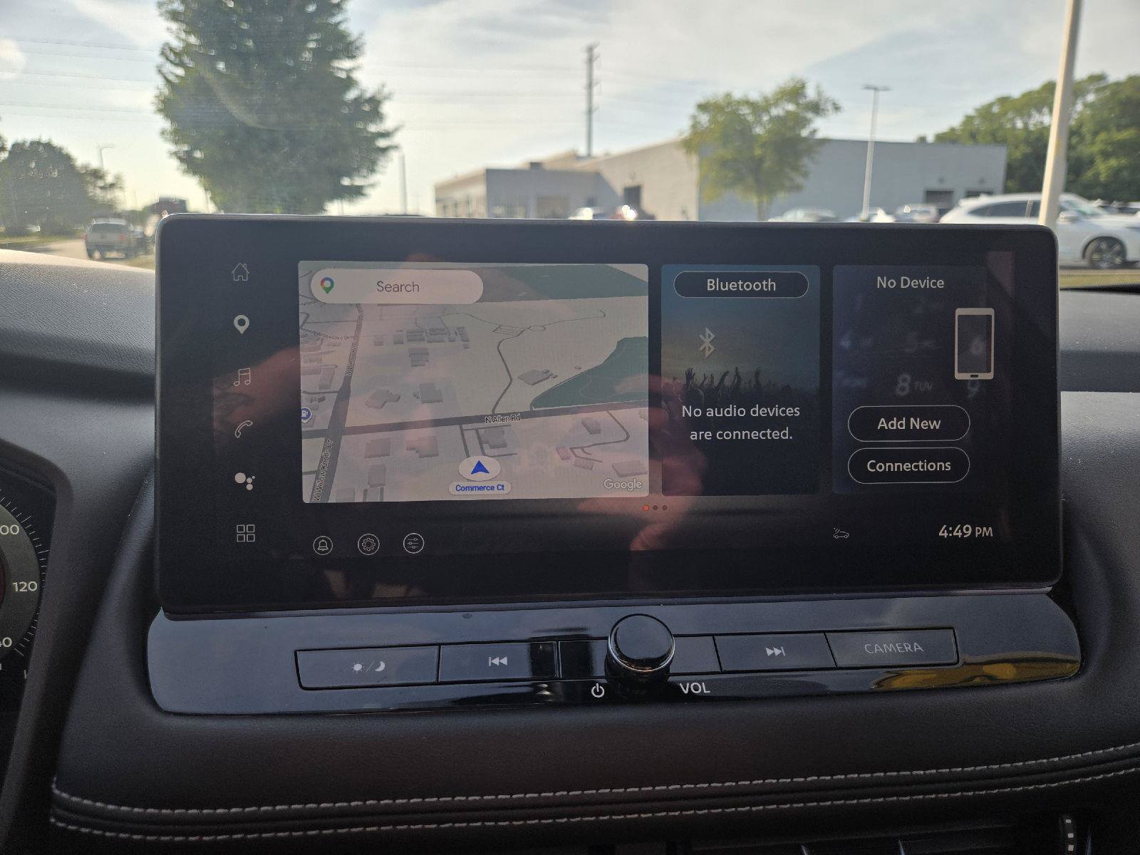 Used 2025 Nissan Rogue SL AWD/4WD image 18