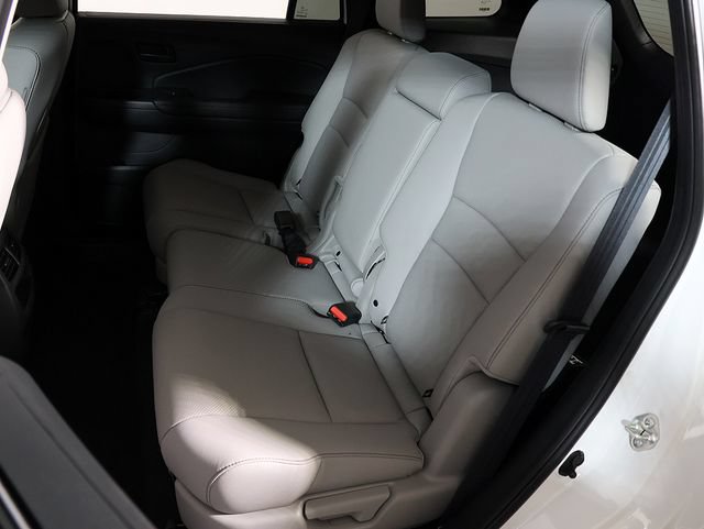 Used 2023 Honda Passport EX-L image 13