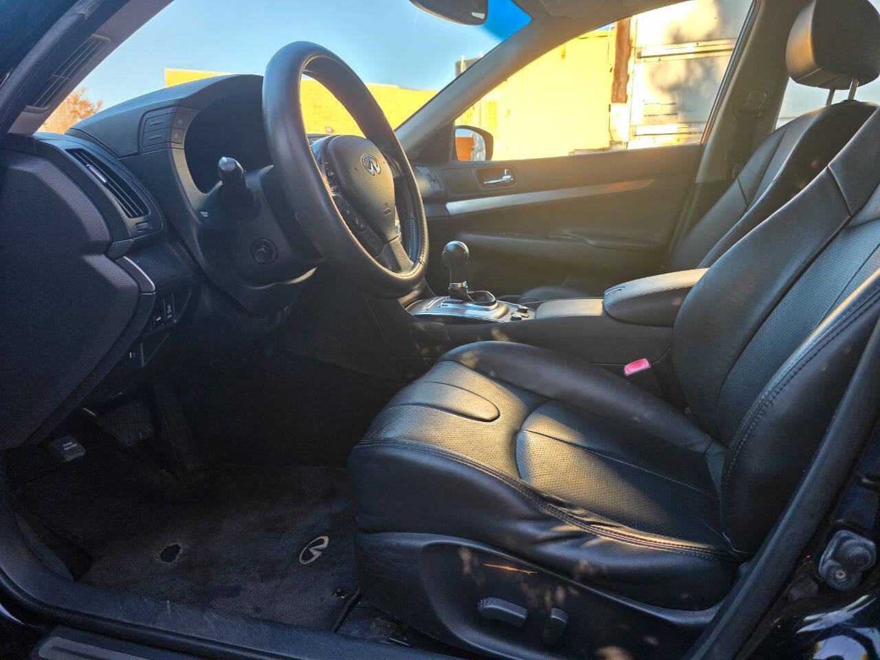 Used 2010 INFINITI G37 x Sedan w/ Premium Pkg image 13