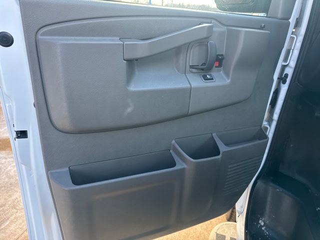 Used 2024 Chevrolet Express 2500 Work Van image 21